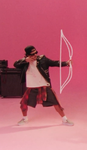 How to recreate APT.’s viral music video style using Artlist 